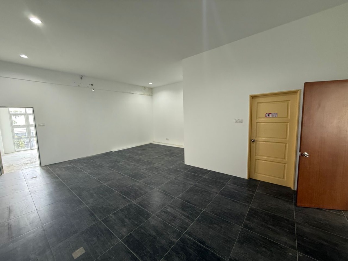 Tadika Before - Raw walls